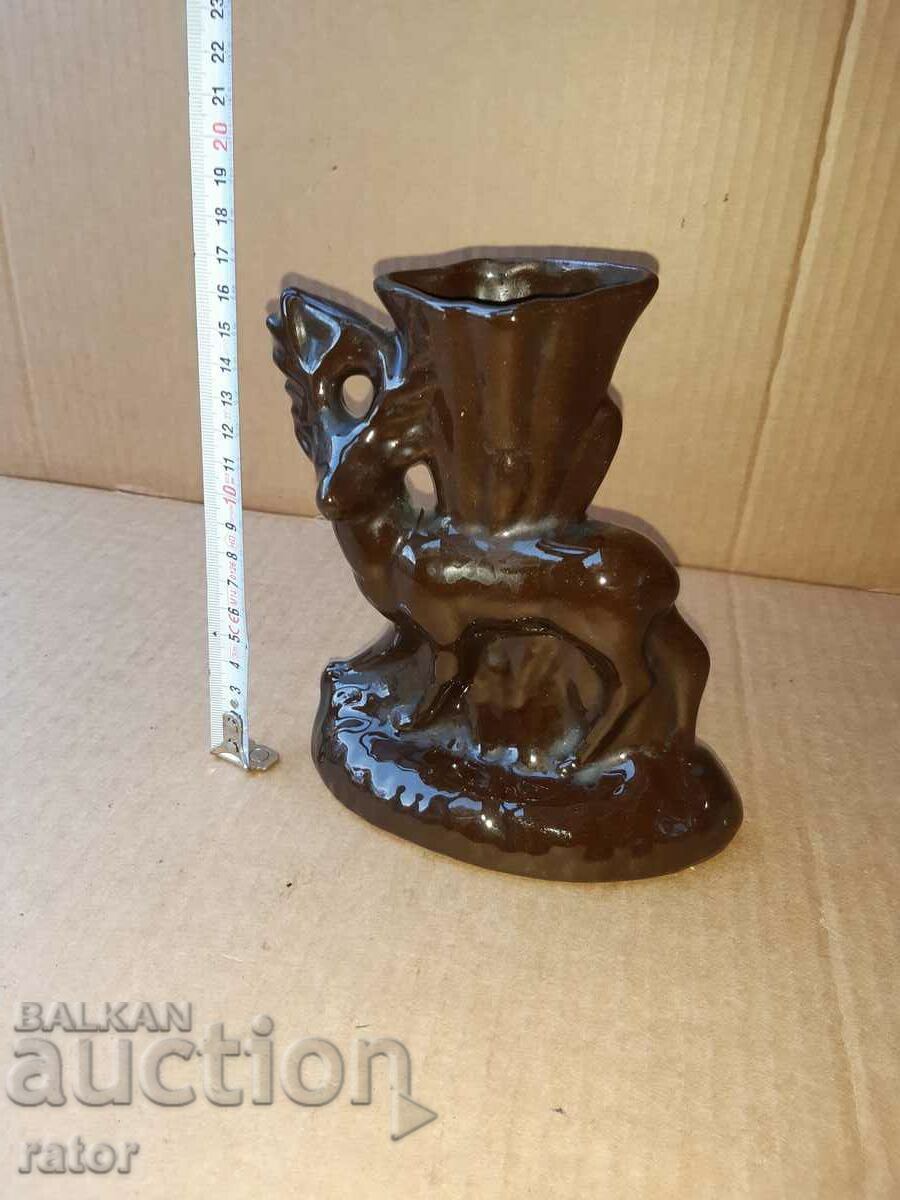 Стара фигура , ваза - елен . Троянска керамика , соц Стара фигура , ваза - елен . Троянска керамика , соц