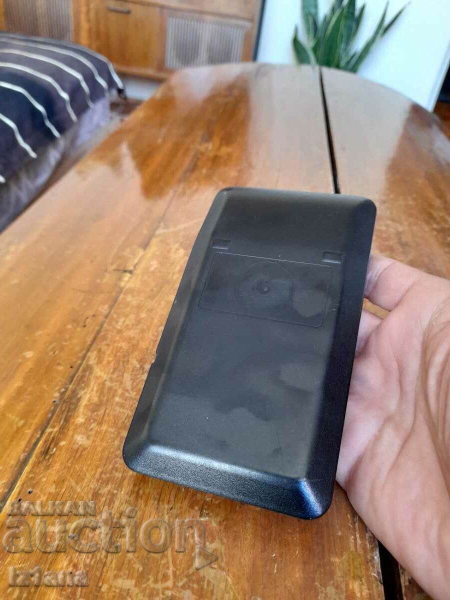 Licitație Un vechi calculator Interton Electronic