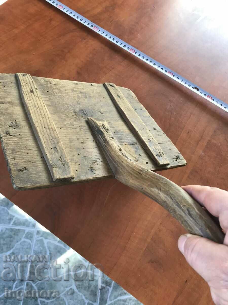 ΣΥΛΛΟΓΟΣ ΜΑΛΛΙ ΧΕΙΡΟΥ ΕΡΓΑΛΕΙΟ ΑΝΤΙΚΕ ΞΥΛΟ DARAK με τιμή 25.00 BGN | € 12.78 ΣΥΛΛΟΓΟΣ ΜΑΛΛΙ ΧΕΙΡΟΥ ΕΡΓΑΛΕΙΟ ΑΝΤΙΚΕ ΞΥΛΟ DARAK με τιμή 25.00 BGN | € 12.78