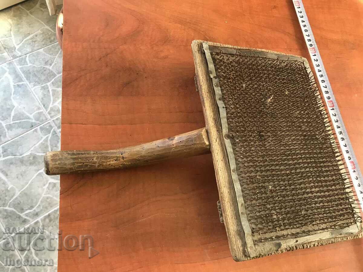 Παράδοση ΣΥΛΛΟΓΟΣ ΜΑΛΛΙ ΧΕΙΡΟΥ ΕΡΓΑΛΕΙΟ ΑΝΤΙΚΕ ΞΥΛΟ DARAK Παράδοση ΣΥΛΛΟΓΟΣ ΜΑΛΛΙ ΧΕΙΡΟΥ ΕΡΓΑΛΕΙΟ ΑΝΤΙΚΕ ΞΥΛΟ DARAK