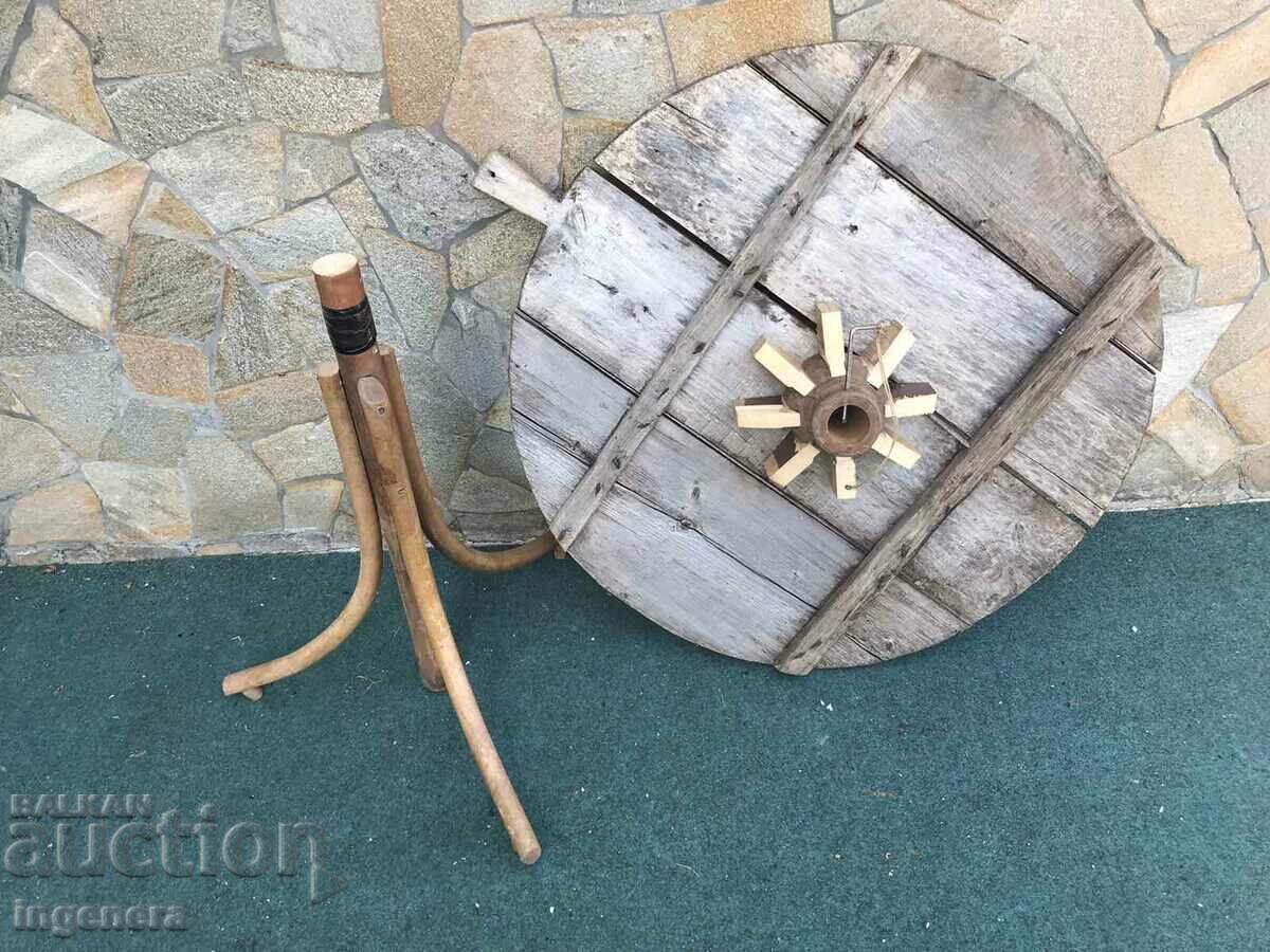 TABLE WOOD ROUND SWIVEL HANDLE ASSEMBLY ANTIQUE - 7 TABLE WOOD ROUND SWIVEL HANDLE ASSEMBLY ANTIQUE - 7