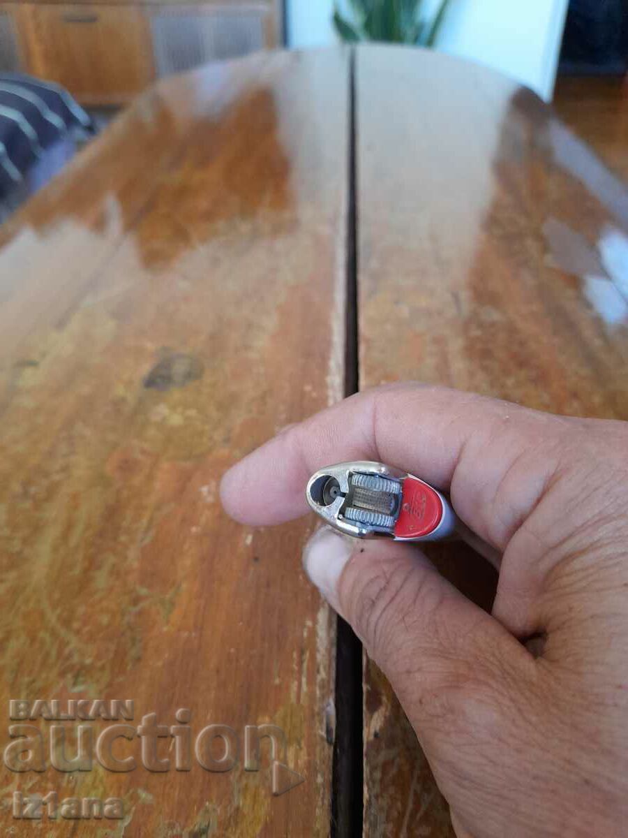 Old Bic Castrol lighter - 5