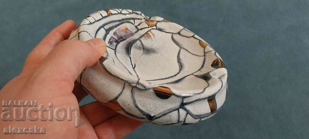 Livrarea Scrumiera veche - Ceramica Livrarea Scrumiera veche - Ceramica