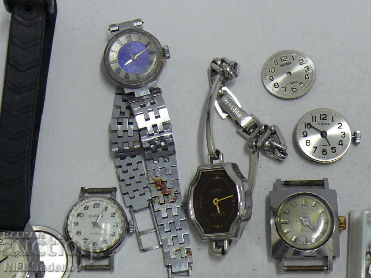 Lot of ladies' ZARIA and CHAIKA wristwatches and other parts - 5 Lot of ladies' ZARIA and CHAIKA wristwatches and other parts - 5