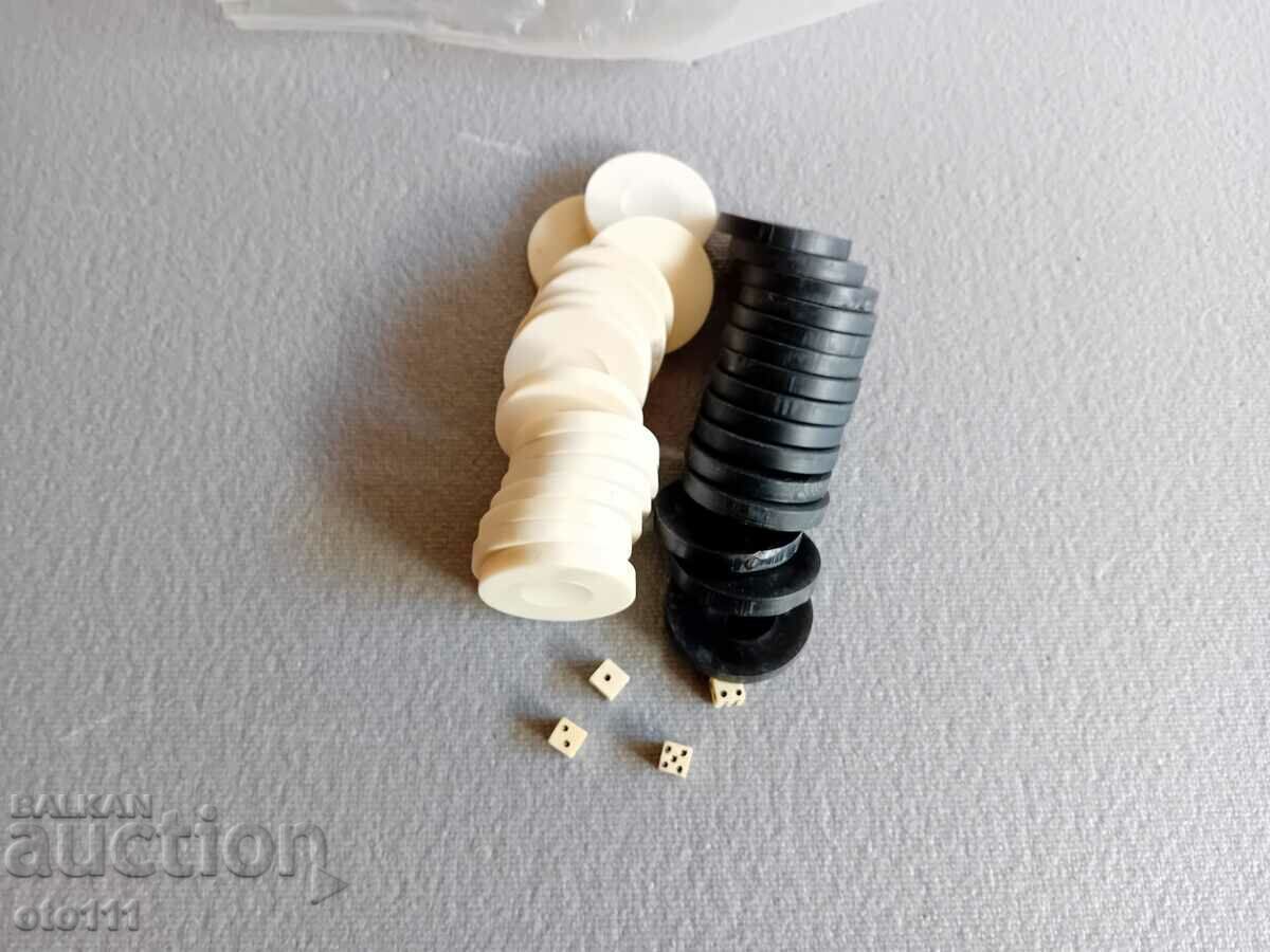 OLD CHECKERS, BACKBOARD DICE with price 20.00 BGN | € 10.23 OLD CHECKERS, BACKBOARD DICE with price 20.00 BGN | € 10.23