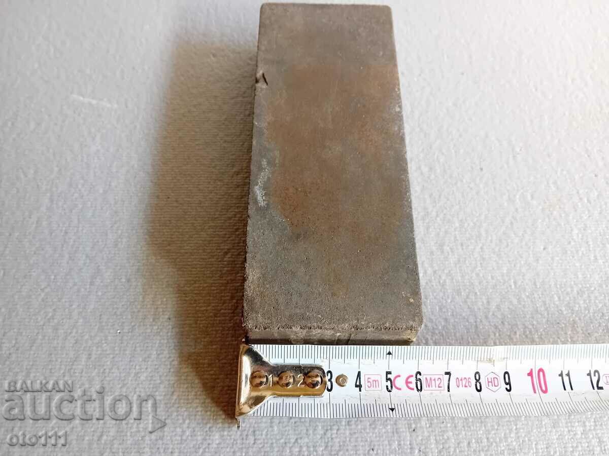 Auction STONE - BELGIUM - MASAT - GRINDER Auction STONE - BELGIUM - MASAT - GRINDER