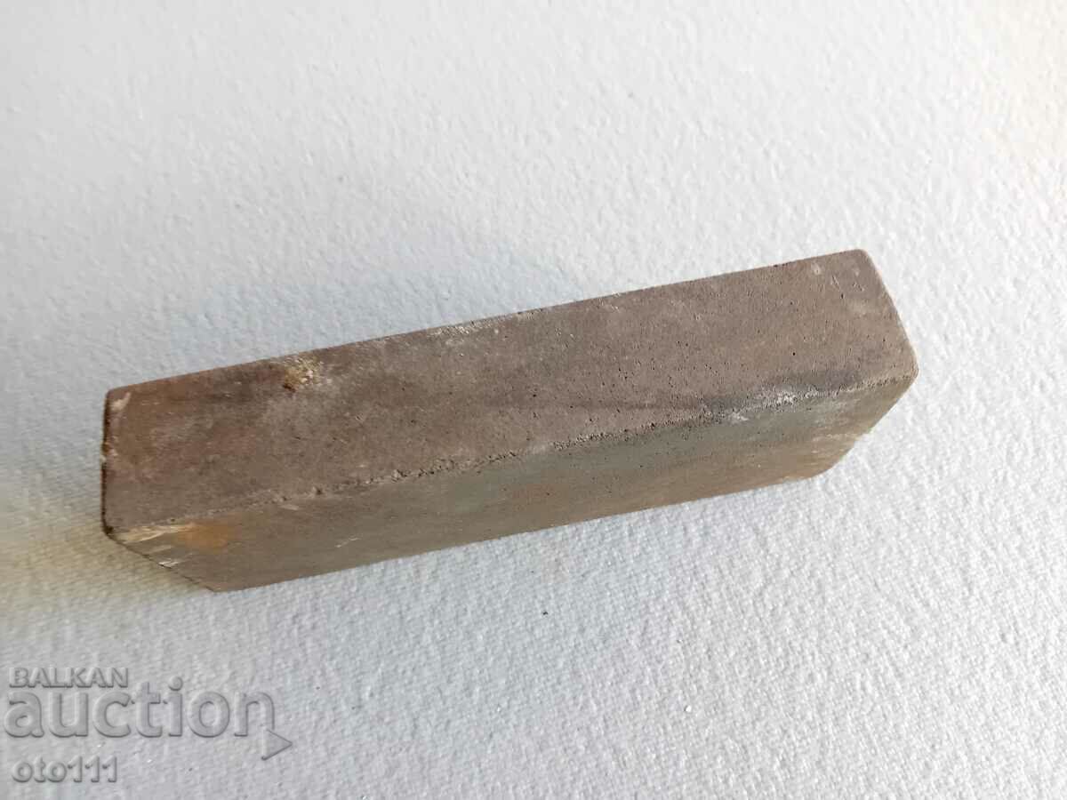 STONE - BELGIUM - MASAT - GRINDER - 5 STONE - BELGIUM - MASAT - GRINDER - 5