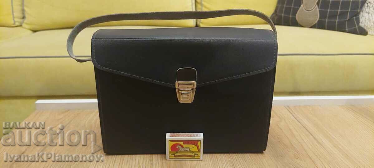 Soca leather bag with price € 15.00 | 29.34 BGN