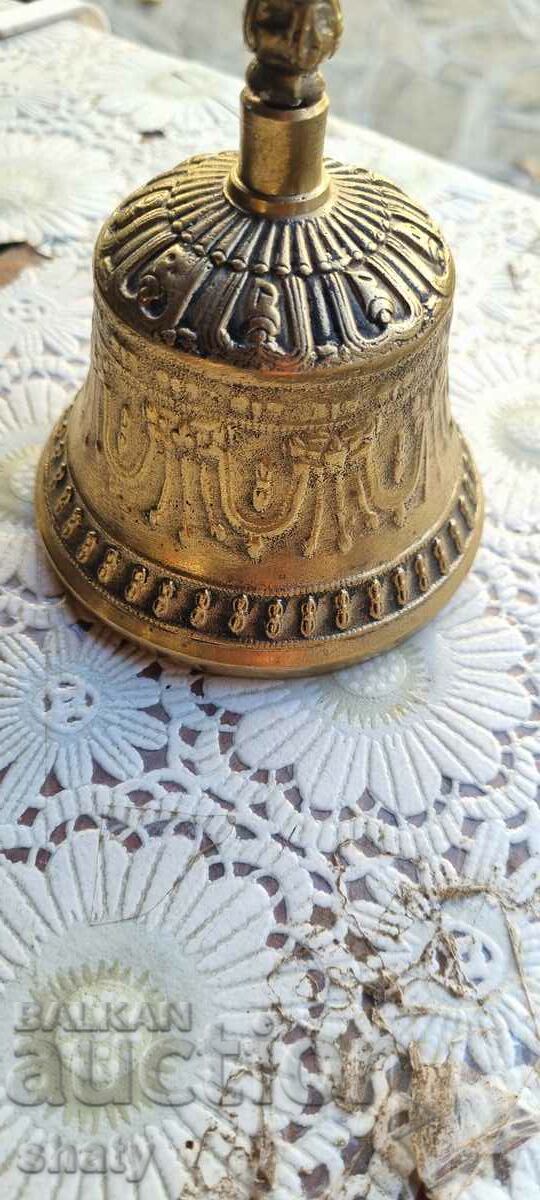 Доставка на Бронзова камбана Доставка на Бронзова камбана