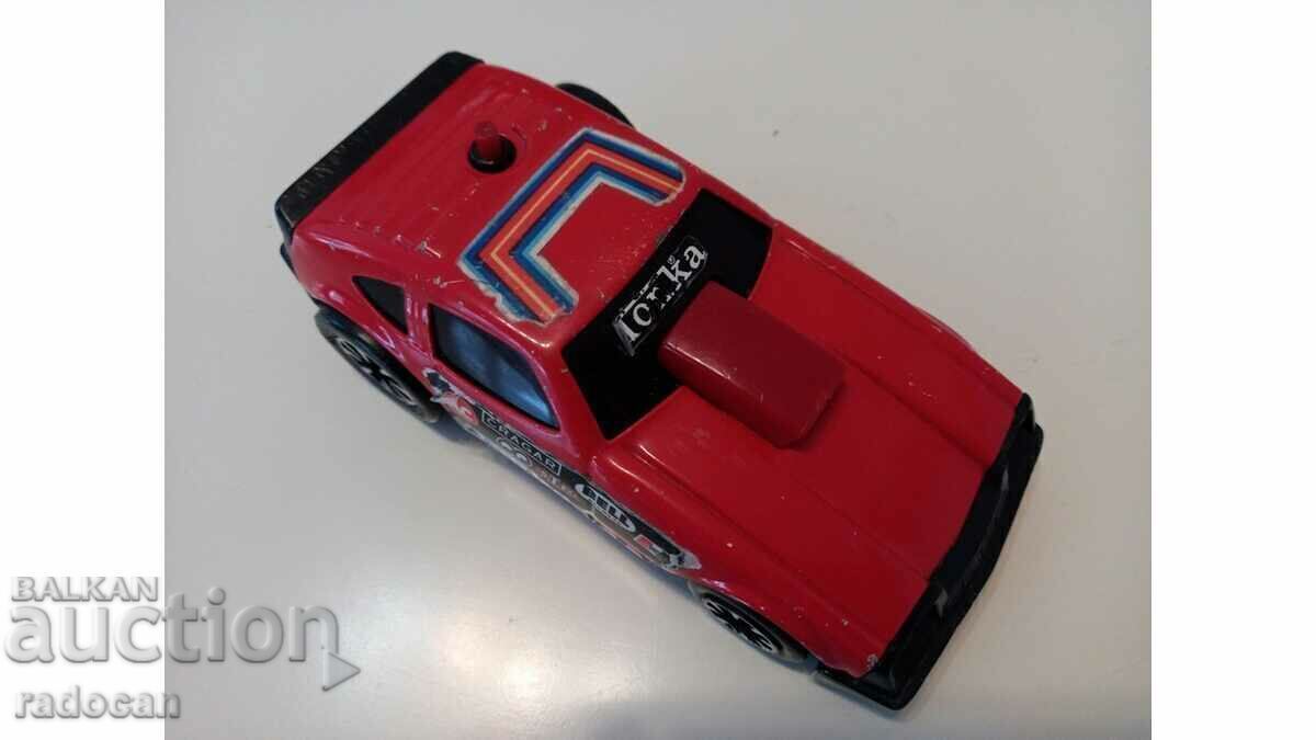 Auction An old toy, a Tonka cart Auction An old toy, a Tonka cart