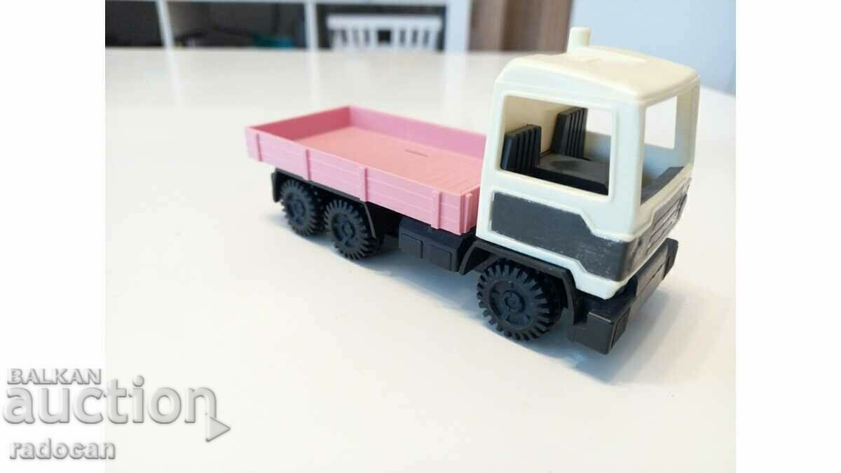 Auction Old Bison toy truck Auction Old Bison toy truck