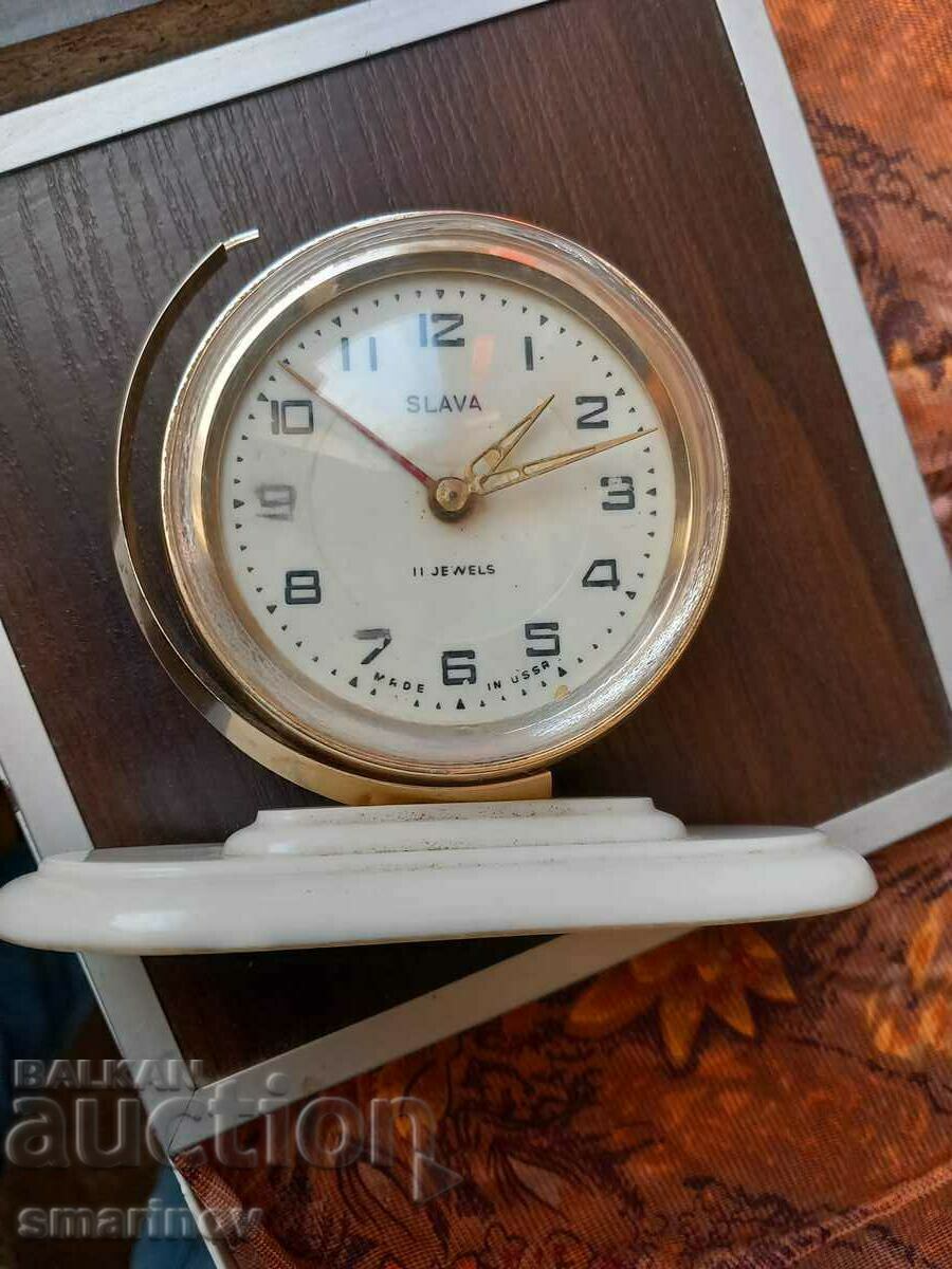 Clock Slava Slava globe