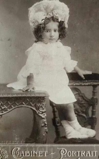 . SOFIA CHILD CHILD OLD PHOTO PHOTOGRAPHY PORTRAIT CARDBOARD - 5 . SOFIA CHILD CHILD OLD PHOTO PHOTOGRAPHY PORTRAIT CARDBOARD - 5