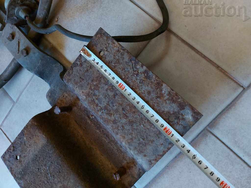 Delivery of . OLD CAR TOWER Delivery of . OLD CAR TOWER