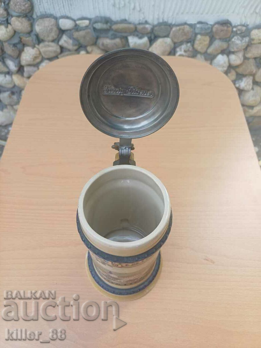 Auction  Collector's Mug