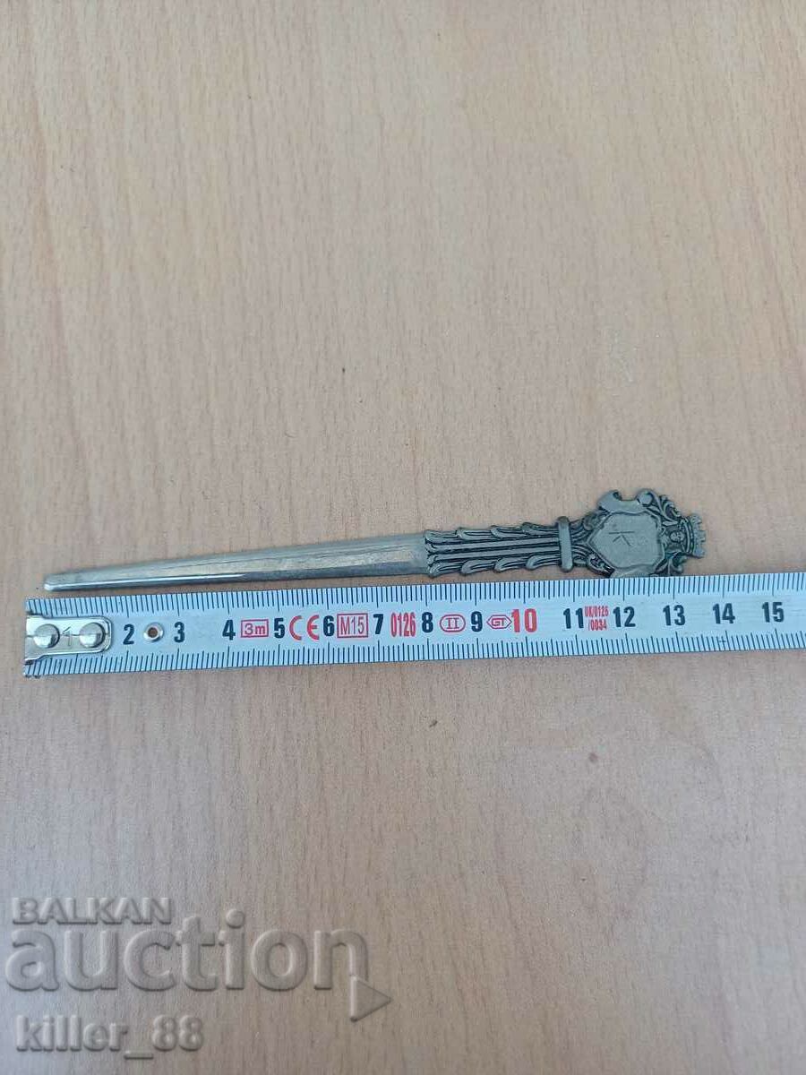 Livrarea Cuțit pentru scrisori Livrarea Cuțit pentru scrisori