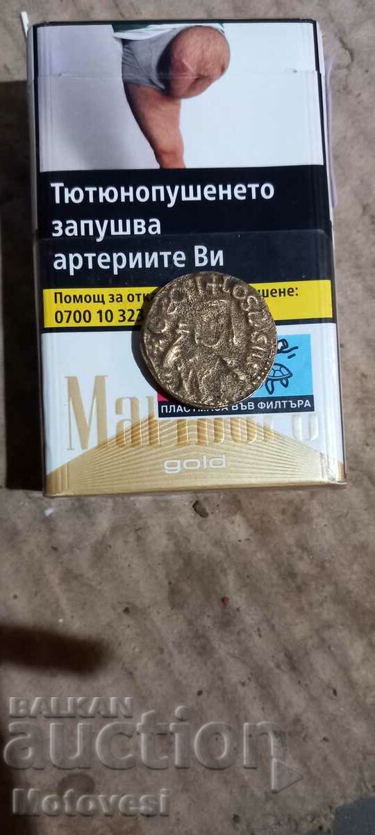 Много рядка монета