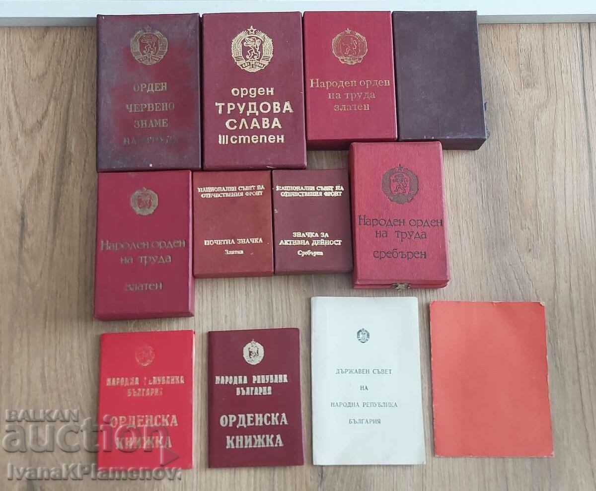 Boxes and certificates of orders for collectors Boxes and certificates of orders for collectors