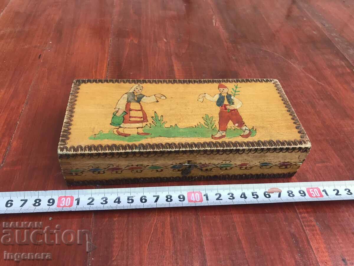 Auction EARLY SOCIETY SCHOOL PEN BOX WITH BUILT-IN CALCULATOR Auction EARLY SOCIETY SCHOOL PEN BOX WITH BUILT-IN CALCULATOR