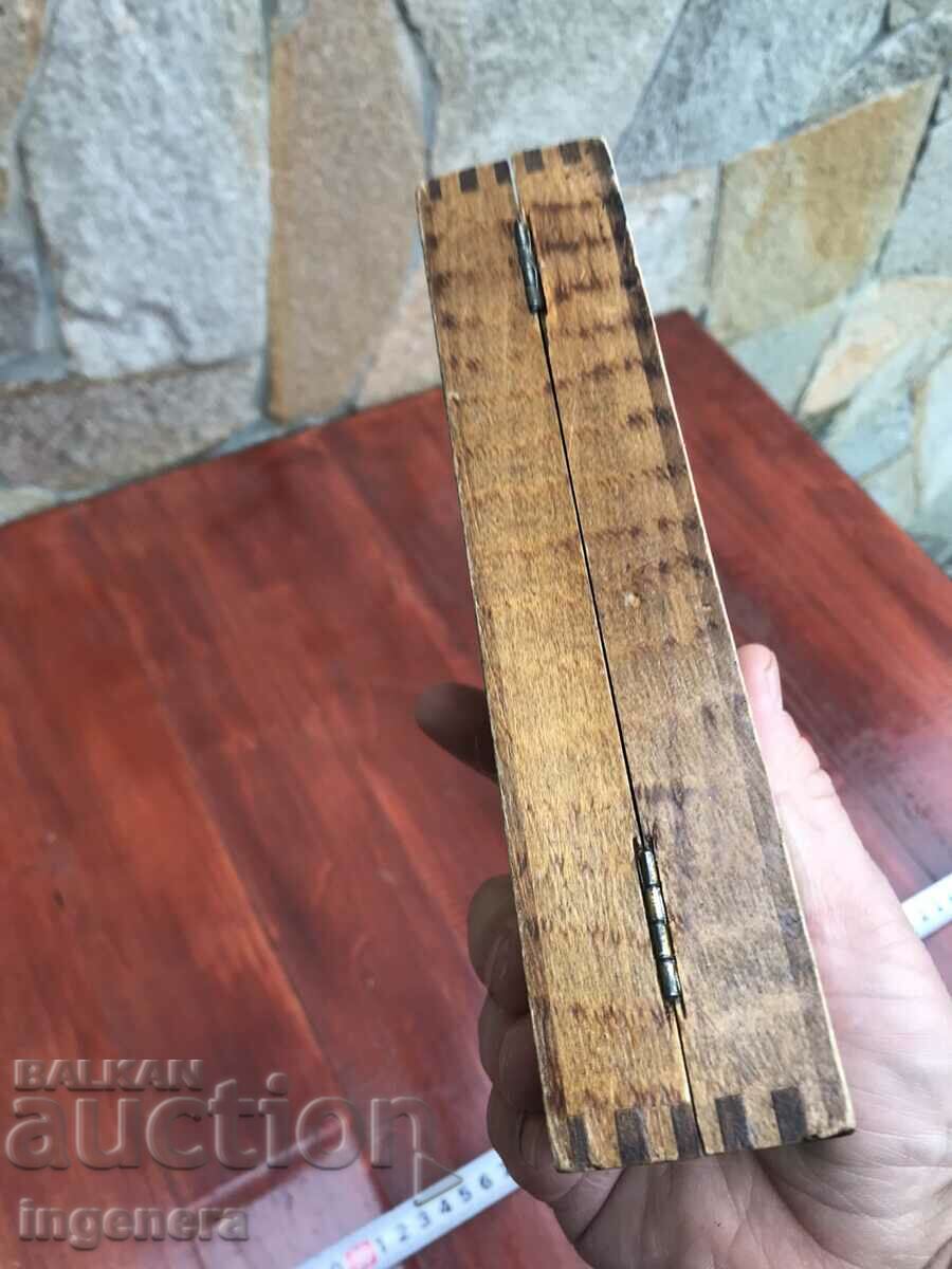 EARLY SOCIETY SCHOOL PEN BOX WITH BUILT-IN CALCULATOR - 5 EARLY SOCIETY SCHOOL PEN BOX WITH BUILT-IN CALCULATOR - 5