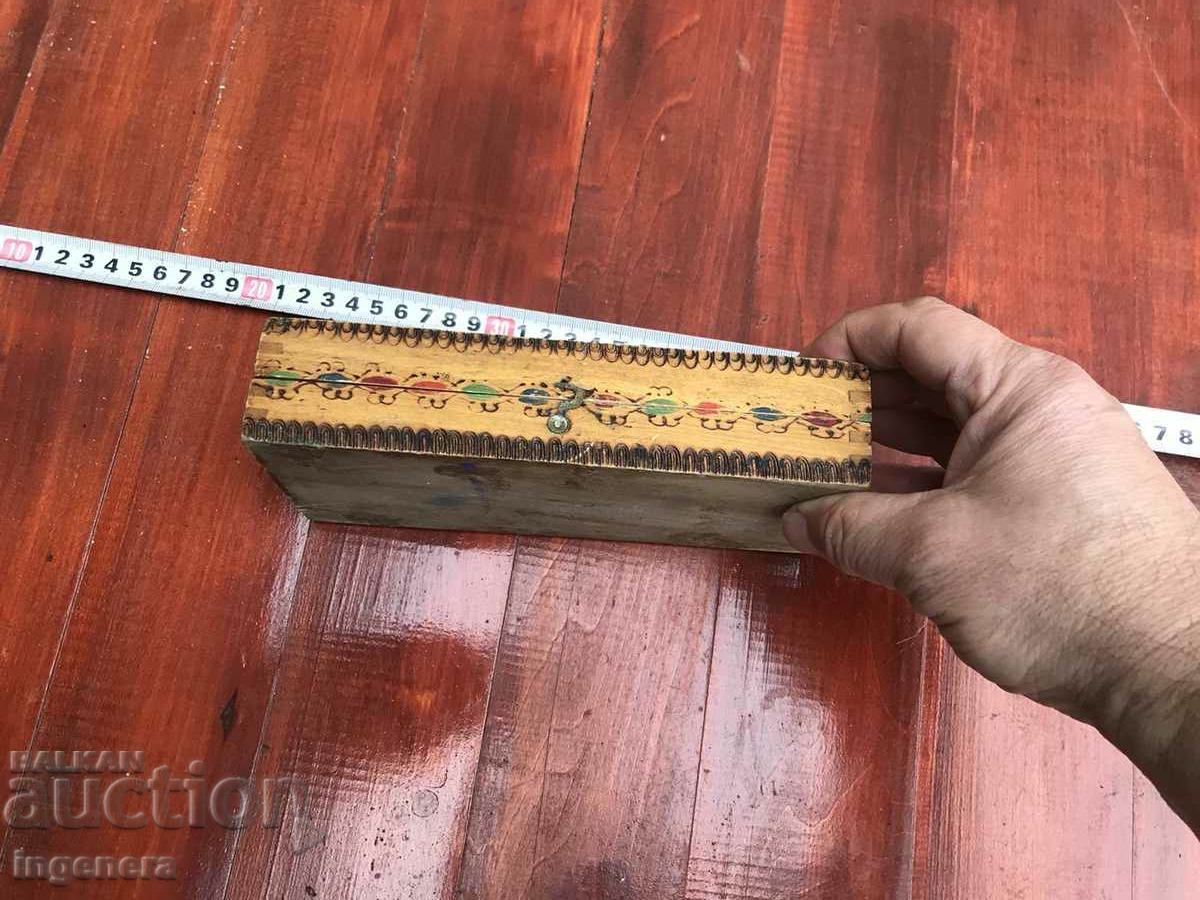 EARLY SOCIETY SCHOOL PEN BOX WITH BUILT-IN CALCULATOR - 6 EARLY SOCIETY SCHOOL PEN BOX WITH BUILT-IN CALCULATOR - 6