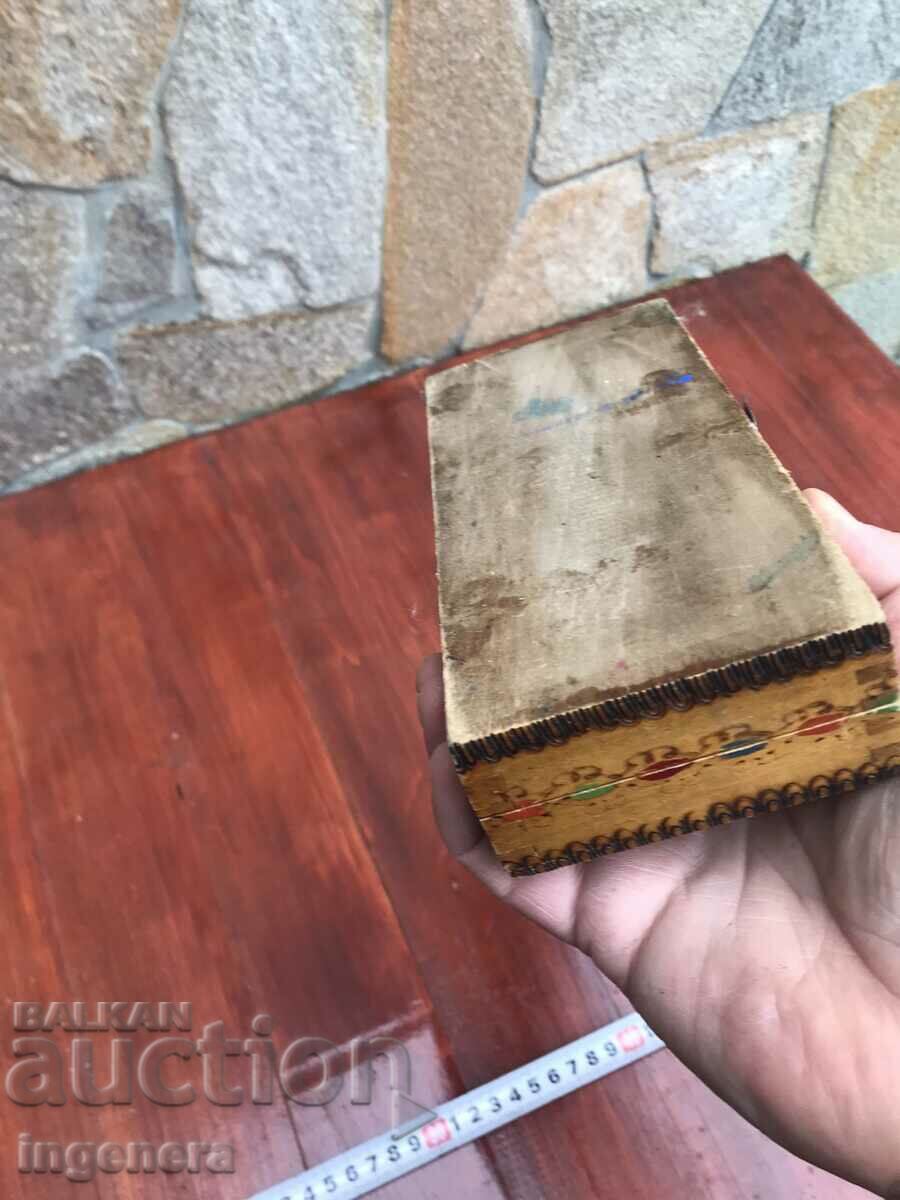 EARLY SOCIETY SCHOOL PEN BOX WITH BUILT-IN CALCULATOR - 7 EARLY SOCIETY SCHOOL PEN BOX WITH BUILT-IN CALCULATOR - 7