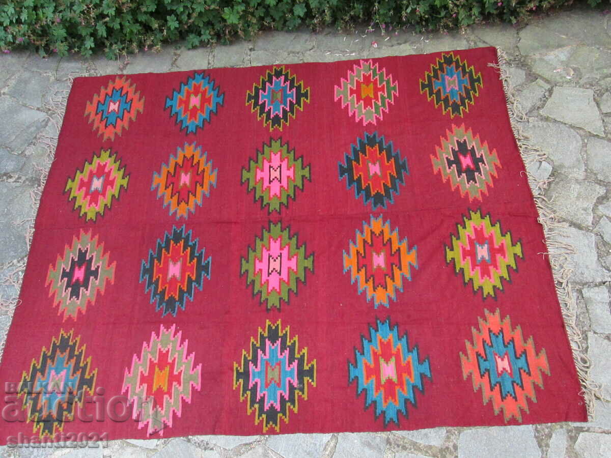 19C. σπάνιο μάλλινο χαλί Teteven, 2,75 x 2,20μ. με τιμή 800.00 BGN | € 409.03 19C. σπάνιο μάλλινο χαλί Teteven, 2,75 x 2,20μ. με τιμή 800.00 BGN | € 409.03