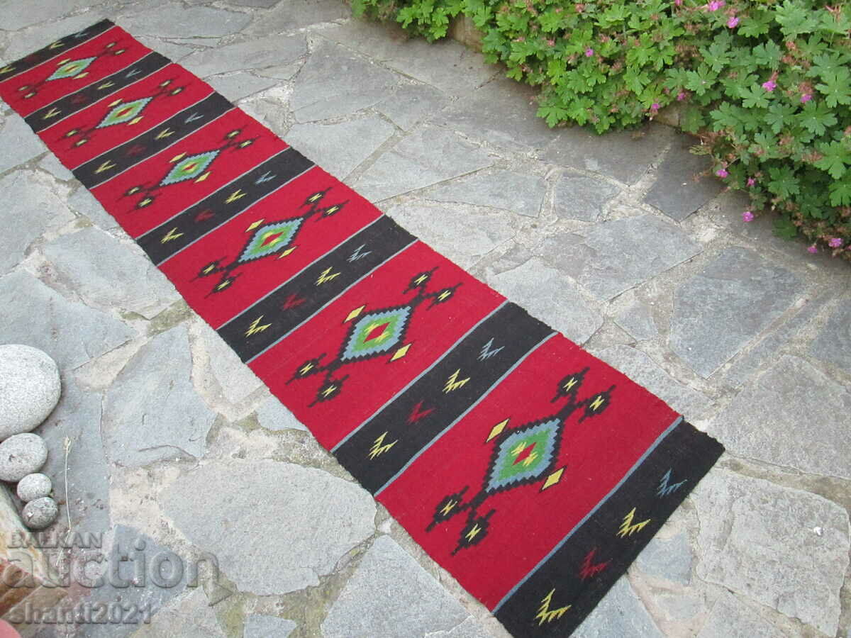 Tetevenska μάλλινο μονοπάτι 3,20 x 0,60 m. με τιμή 450.00 BGN | € 230.08 Tetevenska μάλλινο μονοπάτι 3,20 x 0,60 m. με τιμή 450.00 BGN | € 230.08