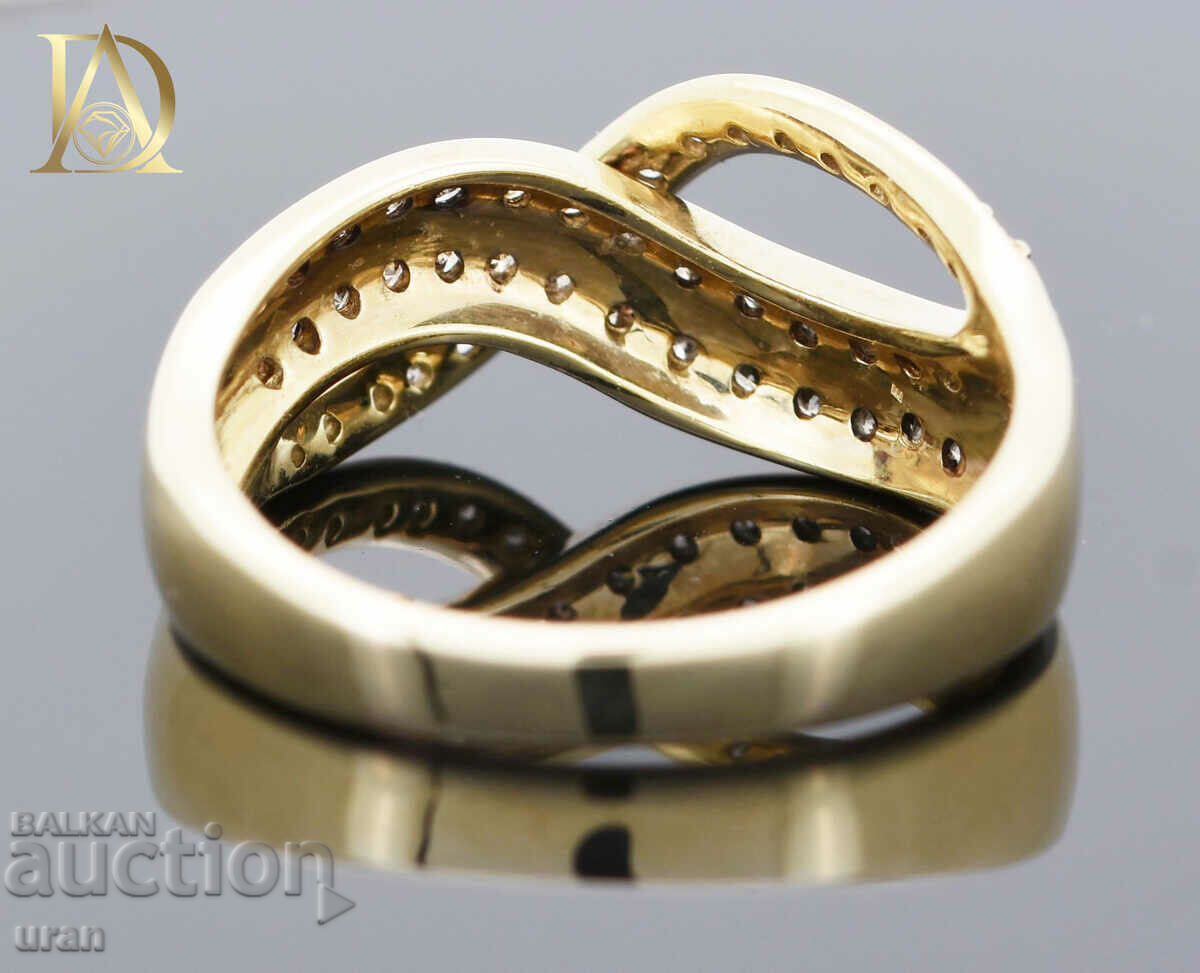 Delivery of New Gold Ring with 0.62ct Natural Diamonds Delivery of New Gold Ring with 0.62ct Natural Diamonds