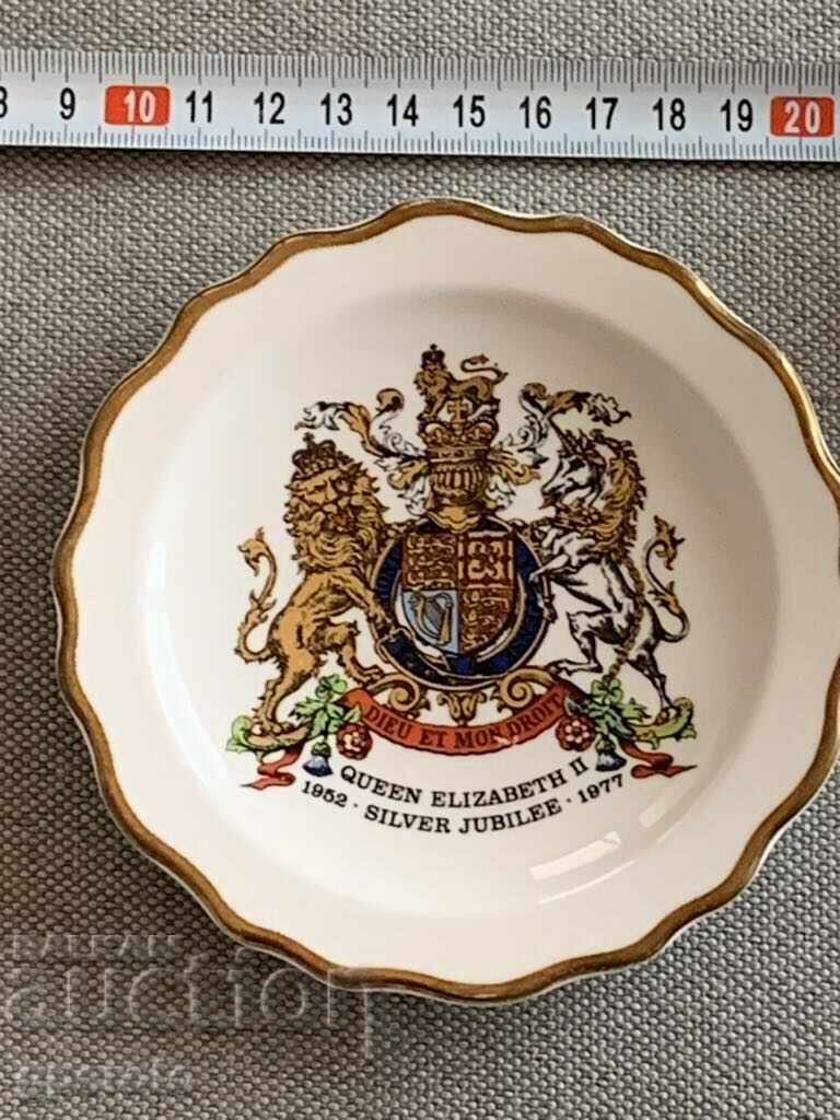 Jubilee plate - 25 years since the wedding of Queen Elizabeth and Philip