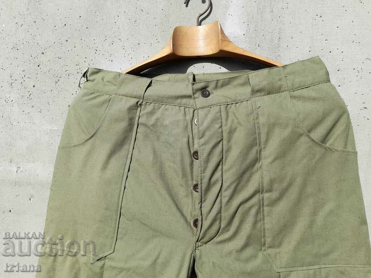 Old military quilted trousers with price 37.00 BGN | € 18.92 Old military quilted trousers with price 37.00 BGN | € 18.92