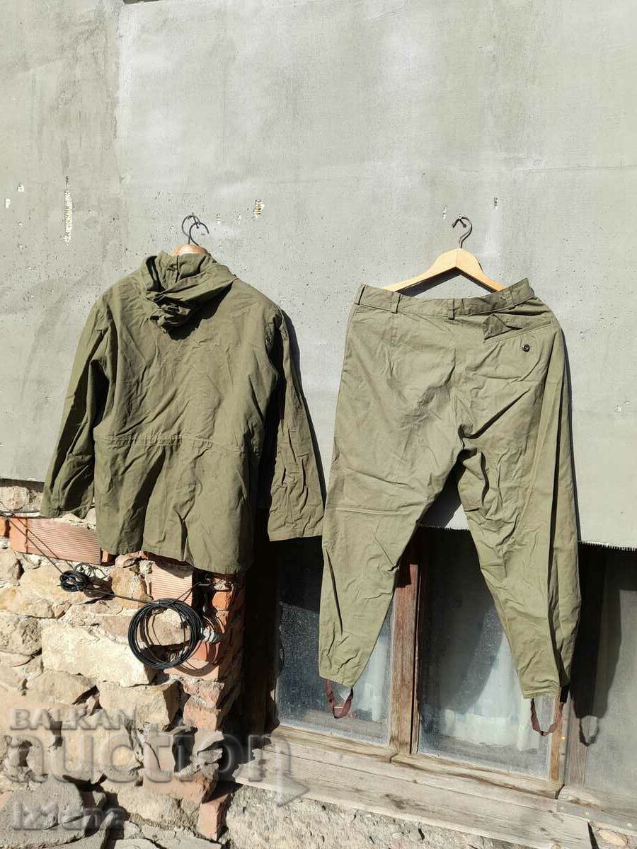 Παλιό σετ τουριστικών ρούχων - 5 Παλιό σετ τουριστικών ρούχων - 5