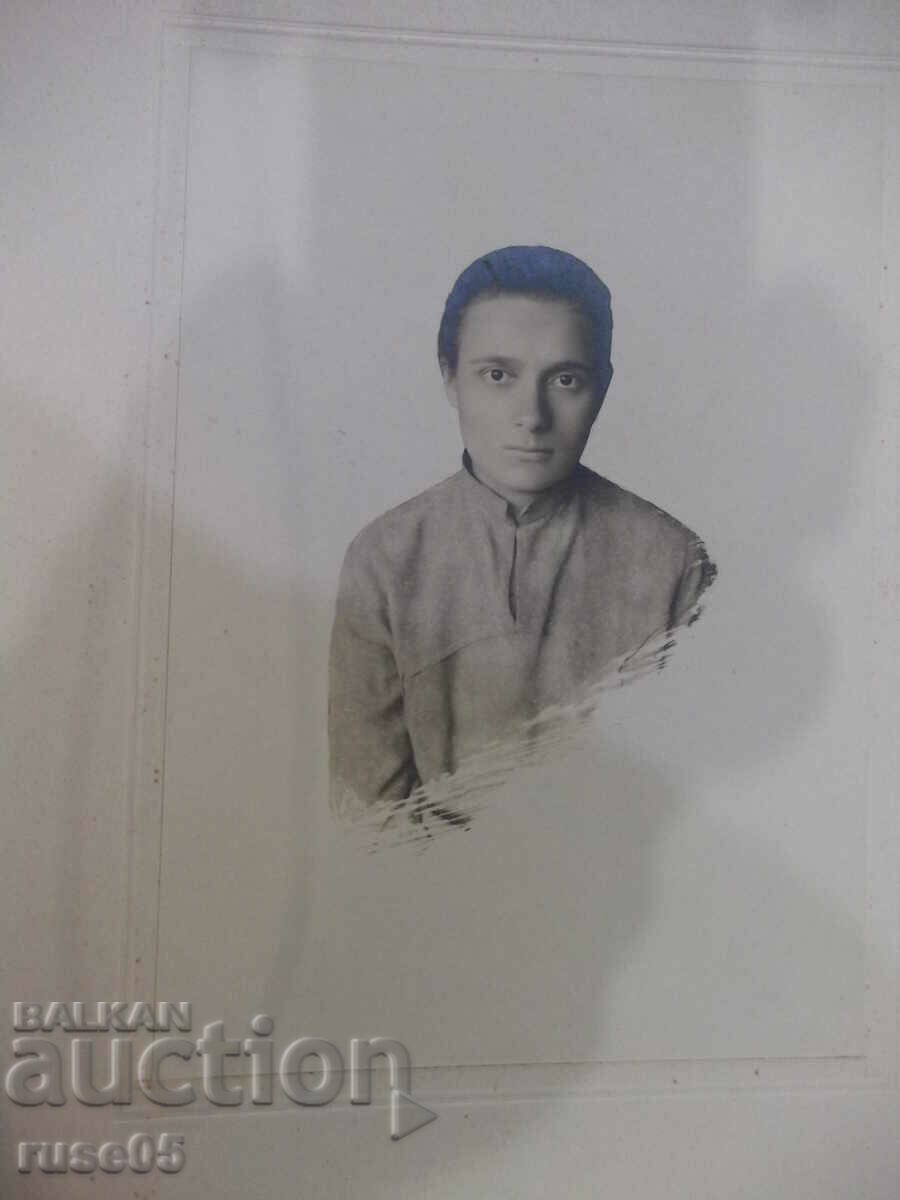 Photo old cardboard portrait of a woman - 2 with price 7.00 BGN | € 3.58 Photo old cardboard portrait of a woman - 2 with price 7.00 BGN | € 3.58