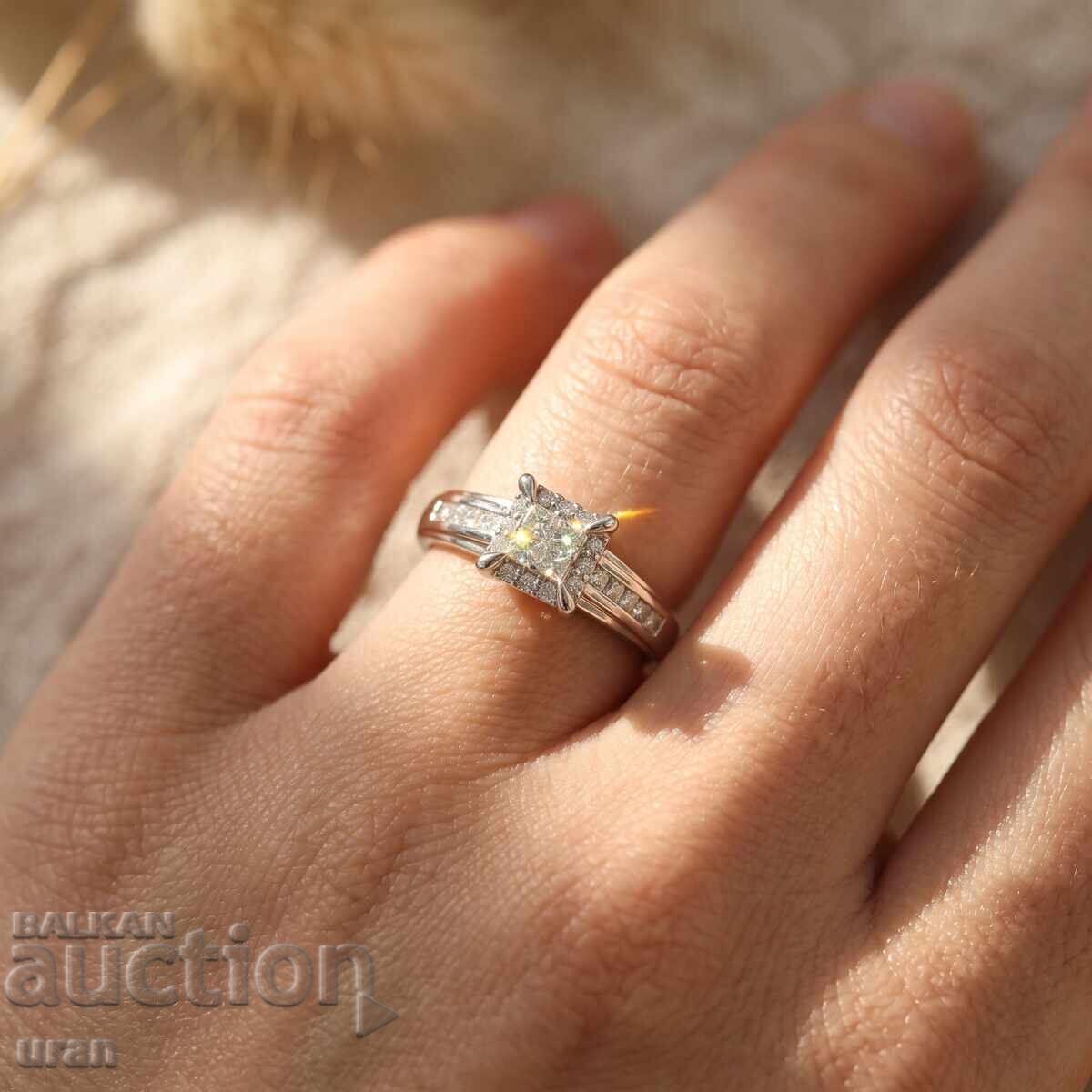 Licitație Inel de aur nou cu diamante naturale de 0,55 ct