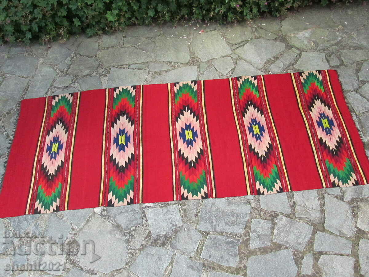 Τετεβένσκι χαλί, μονοπάτι, μαλλί, διπλής όψης, 3,10 x 1,15 μ. με τιμή 270.00 BGN | € 138.05 Τετεβένσκι χαλί, μονοπάτι, μαλλί, διπλής όψης, 3,10 x 1,15 μ. με τιμή 270.00 BGN | € 138.05