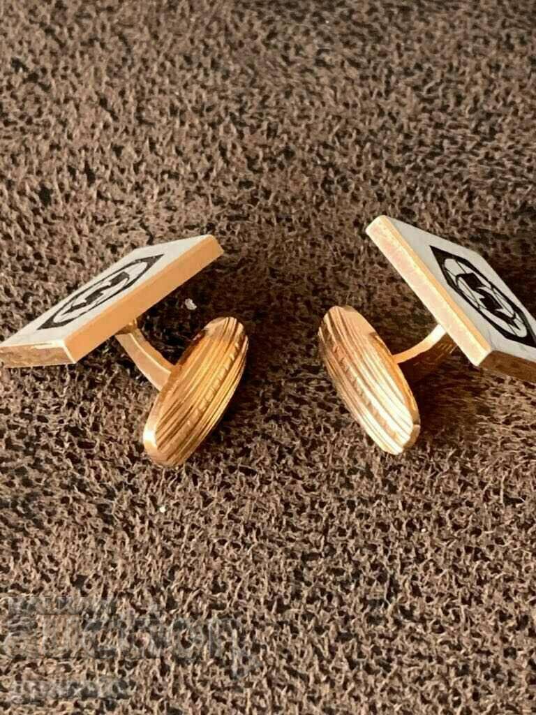 Old unused buttonholes from the 60s with price 3.00 BGN | € 1.53