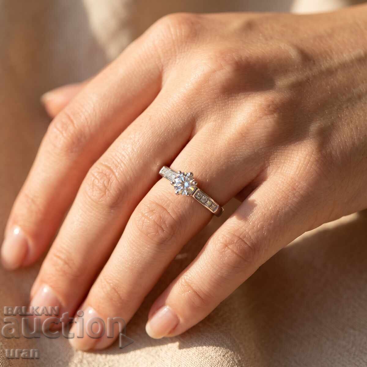Licitație Inel de aur nou cu diamante naturale de 0,77 ct