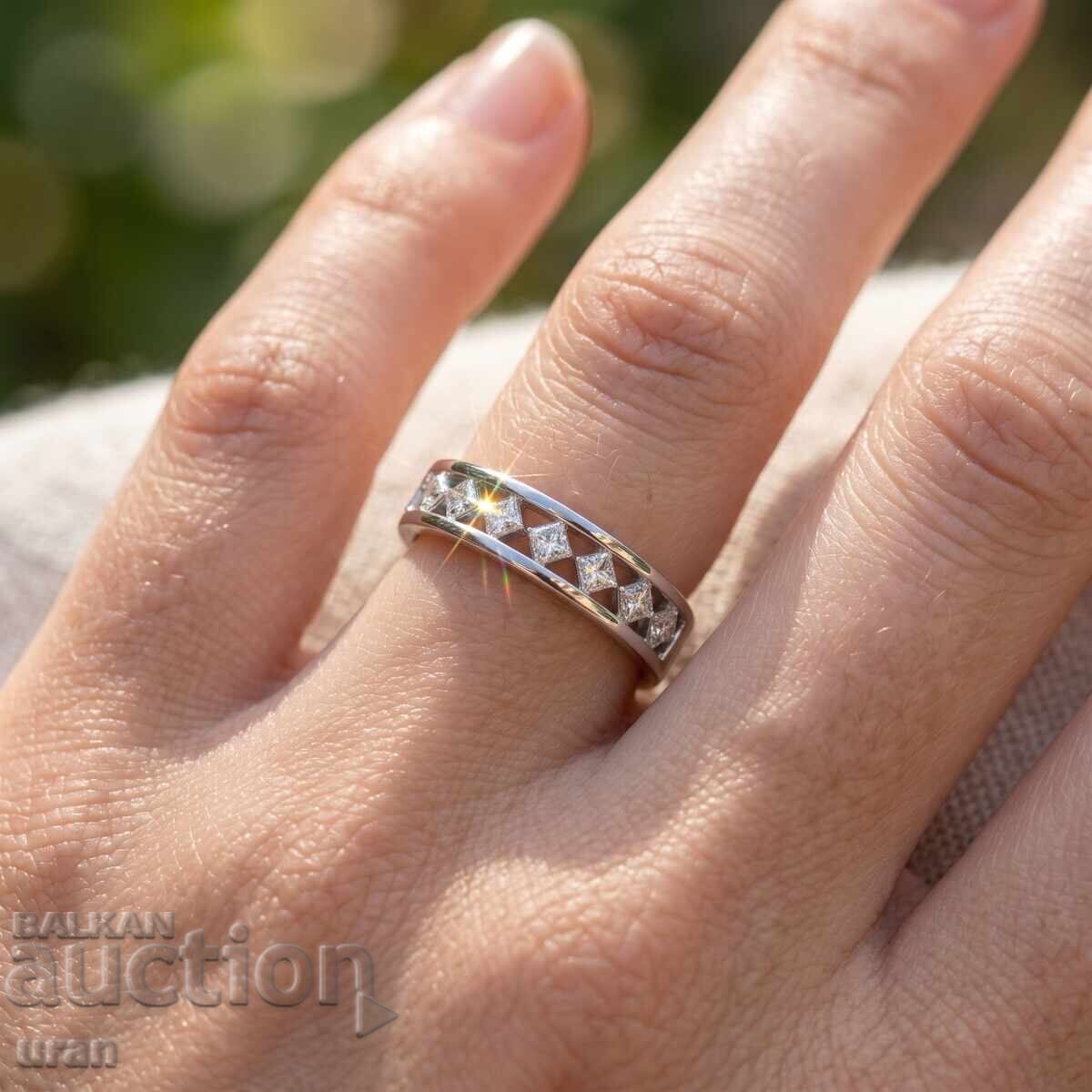 Licitație Inel de aur nou cu diamante naturale de 0,55 ct