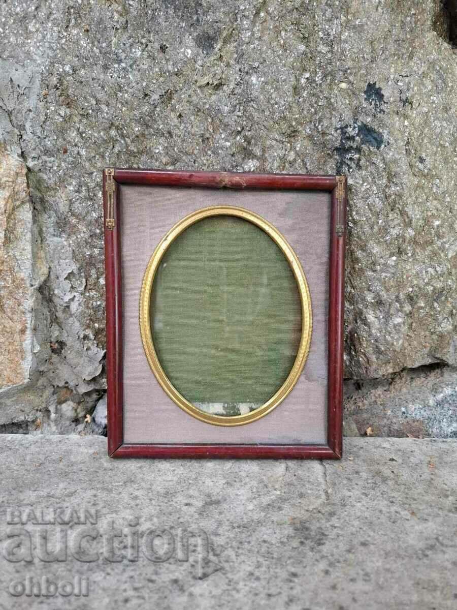 Photo or graphic frame