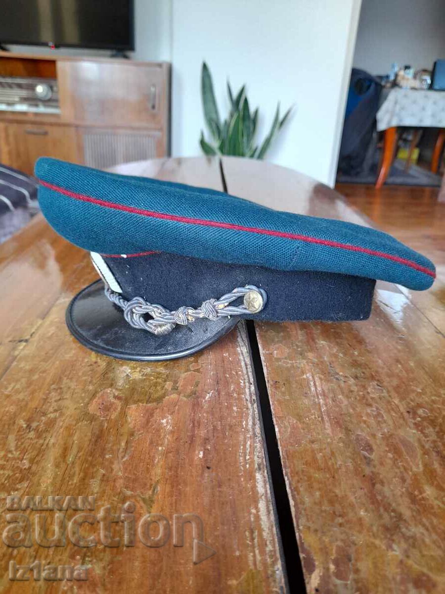 Delivery of Old military cap
