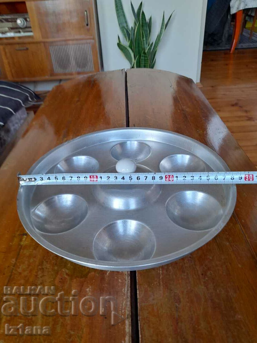 Δημοπρασία Παλιός αλουμινένιος δίσκος αυγών Δημοπρασία Παλιός αλουμινένιος δίσκος αυγών