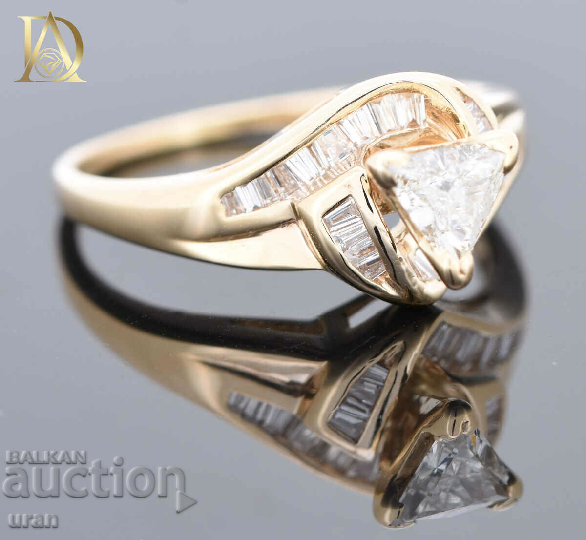 Παράδοση Νέο χρυσό δαχτυλίδι με φυσικά διαμάντια 0,67 καρατίων Παράδοση Νέο χρυσό δαχτυλίδι με φυσικά διαμάντια 0,67 καρατίων