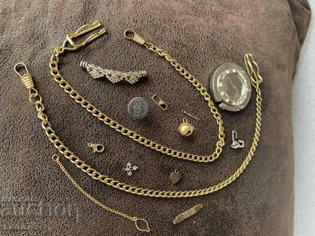 Lot of old jewelry + 2 purses