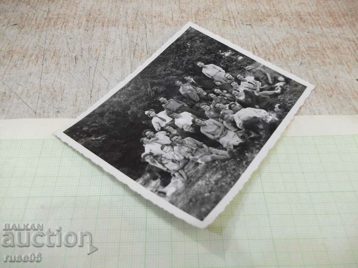 Auction Old photo of a group on an outing Auction Old photo of a group on an outing