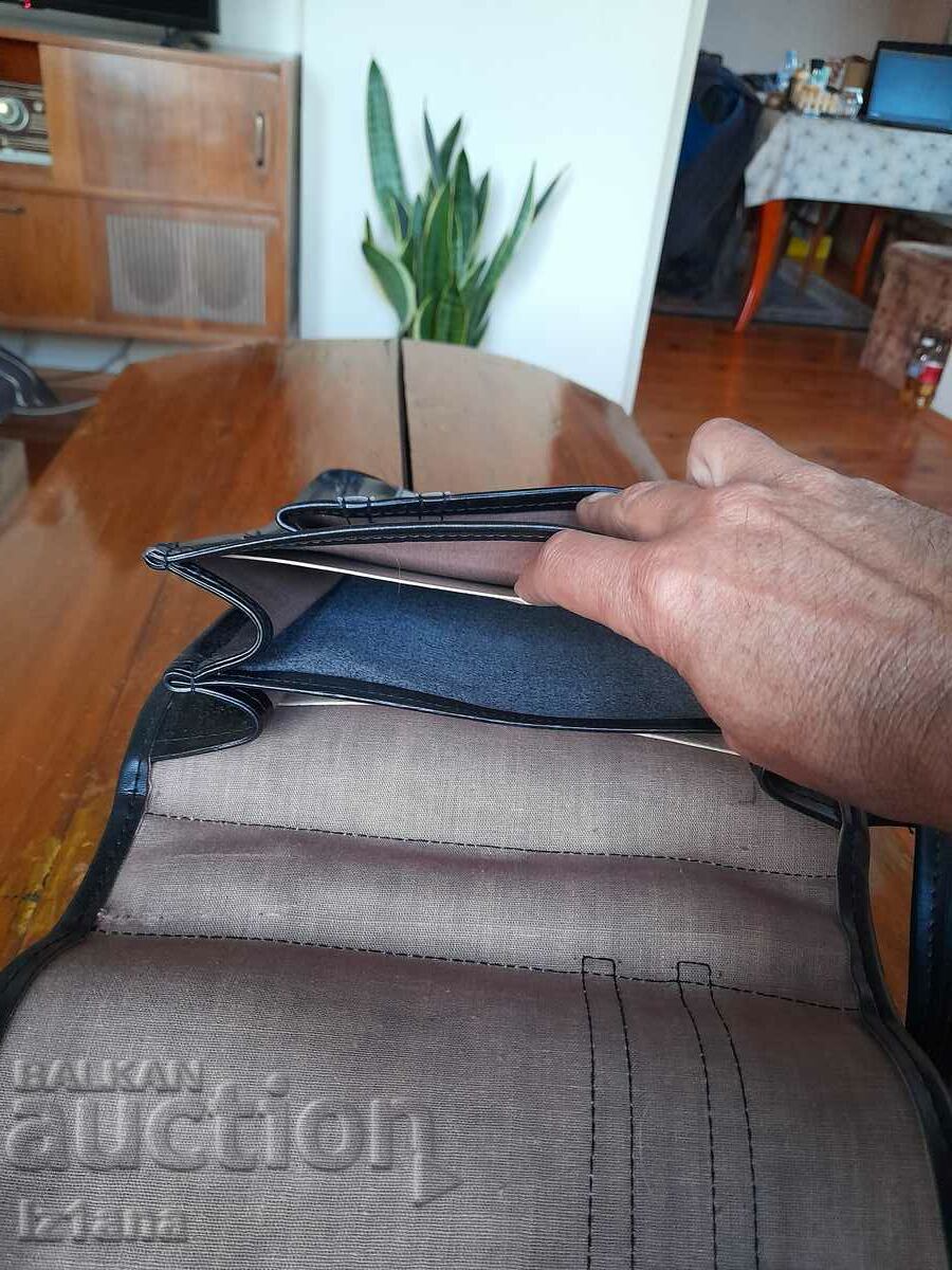 Geanta de scoala veche Leda - 5