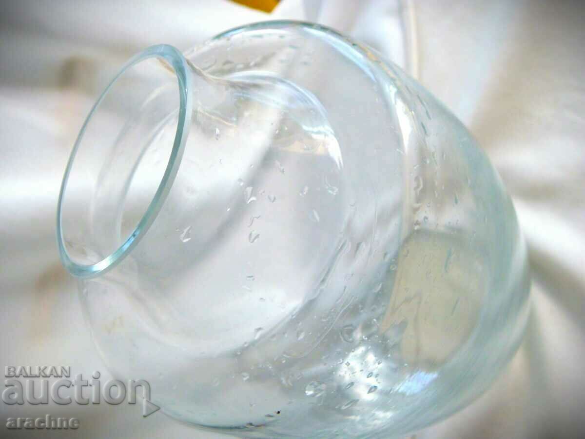 Delivery of Original Irena Crystal decanter, Poland Delivery of Original Irena Crystal decanter, Poland