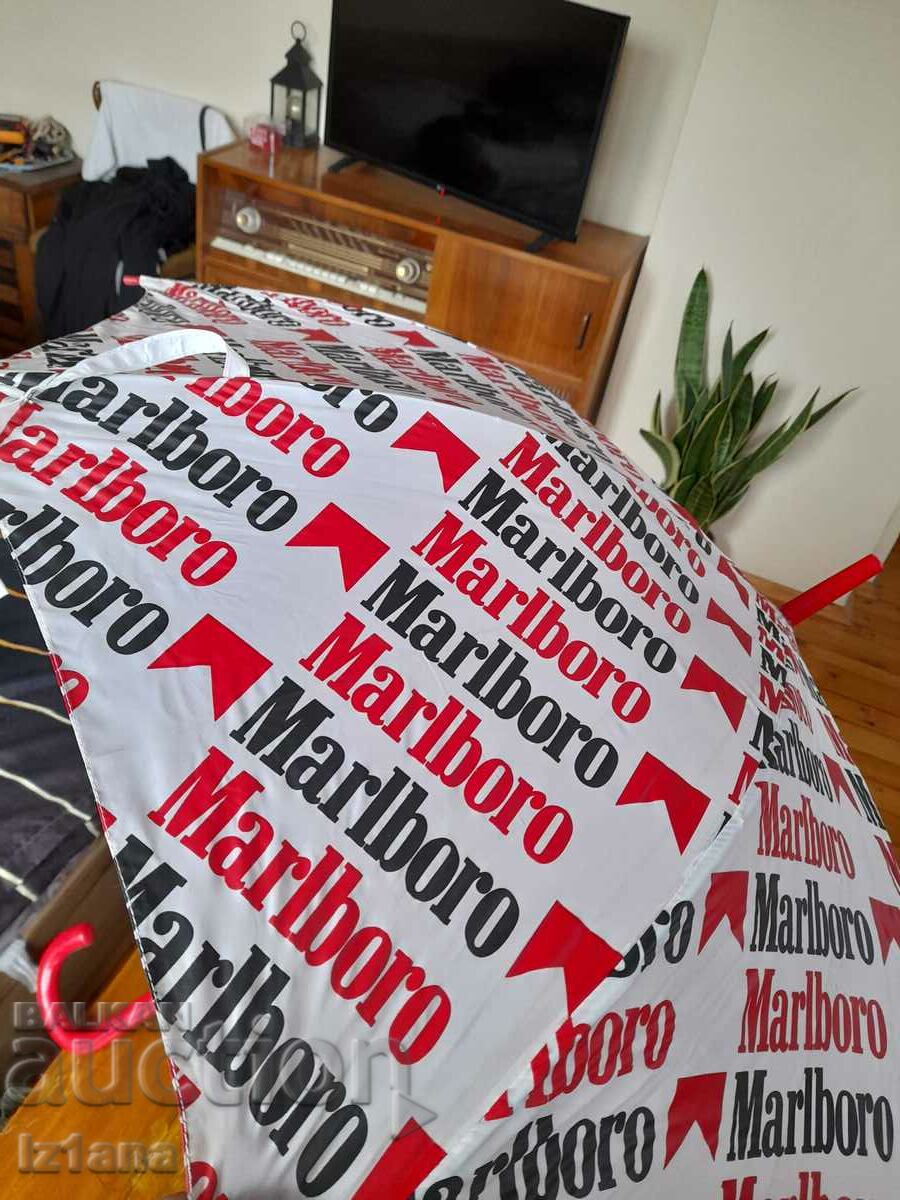 Delivery of An old Marlboro umbrella Delivery of An old Marlboro umbrella
