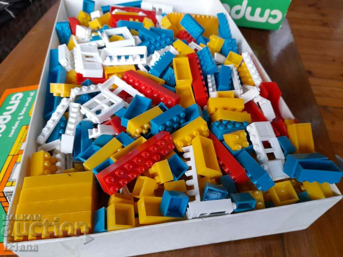 Delivery of Old Children's Builder 80