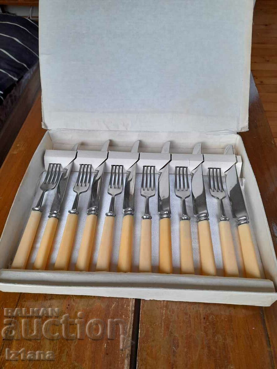 Old Russian set of Forks and Knives with price 110.00 BGN | € 56.24 Old Russian set of Forks and Knives with price 110.00 BGN | € 56.24