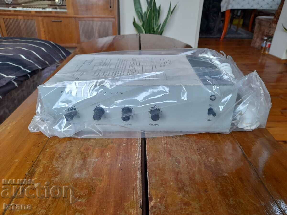 Old Stereo Amplifier Izot, ZZU Veliko Tarnovo with price 170.00 BGN | € 86.92 Old Stereo Amplifier Izot, ZZU Veliko Tarnovo with price 170.00 BGN | € 86.92